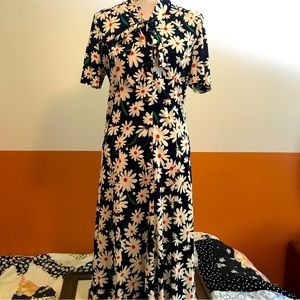 Vintage daisy print kitten bow dress